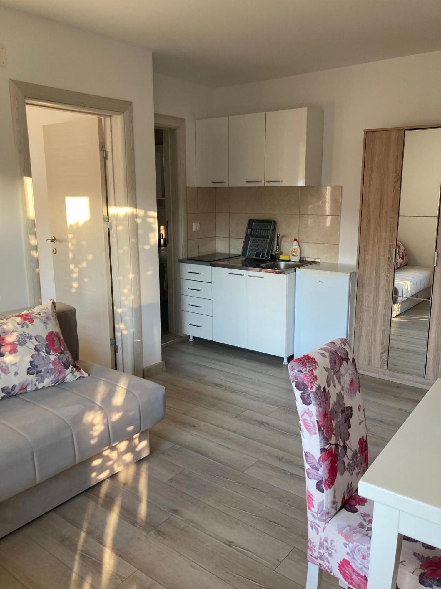 Budva, Jaz, Apartmani Dif Zewnętrze zdjęcie